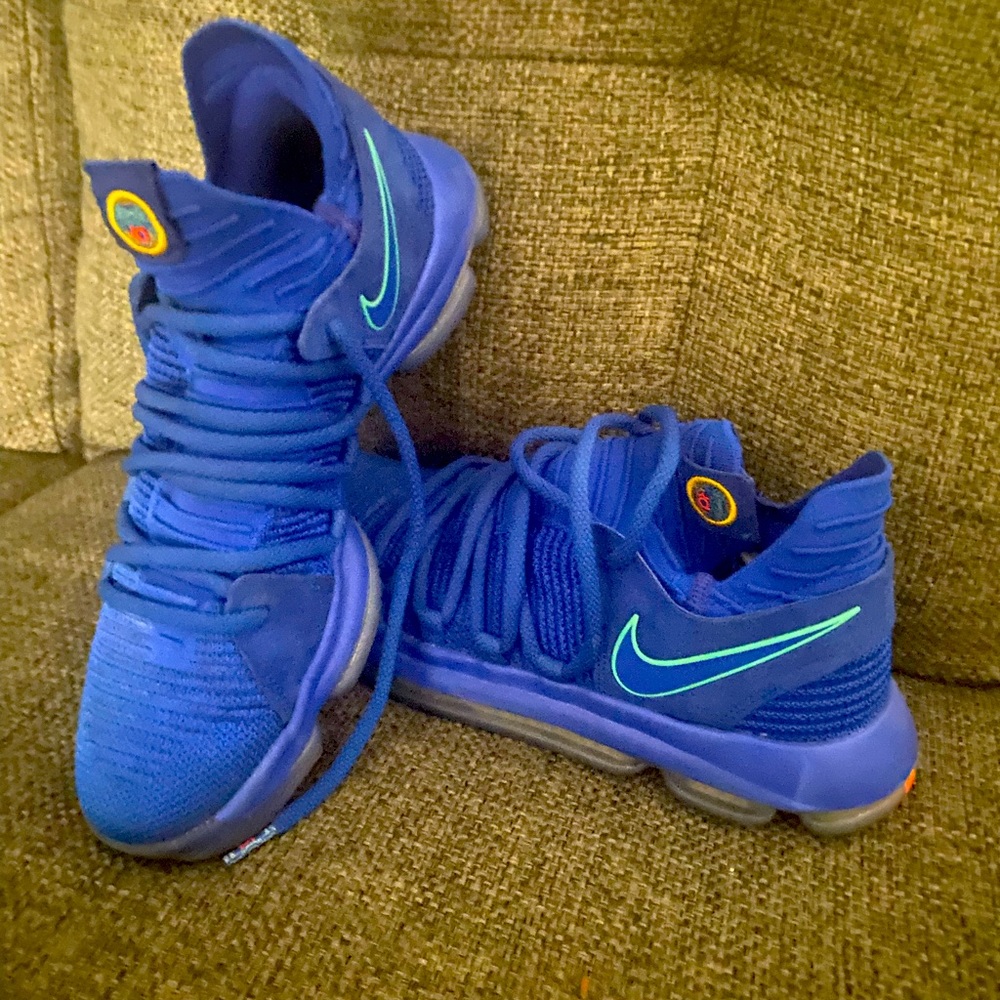 Nike KD 10 city edition.